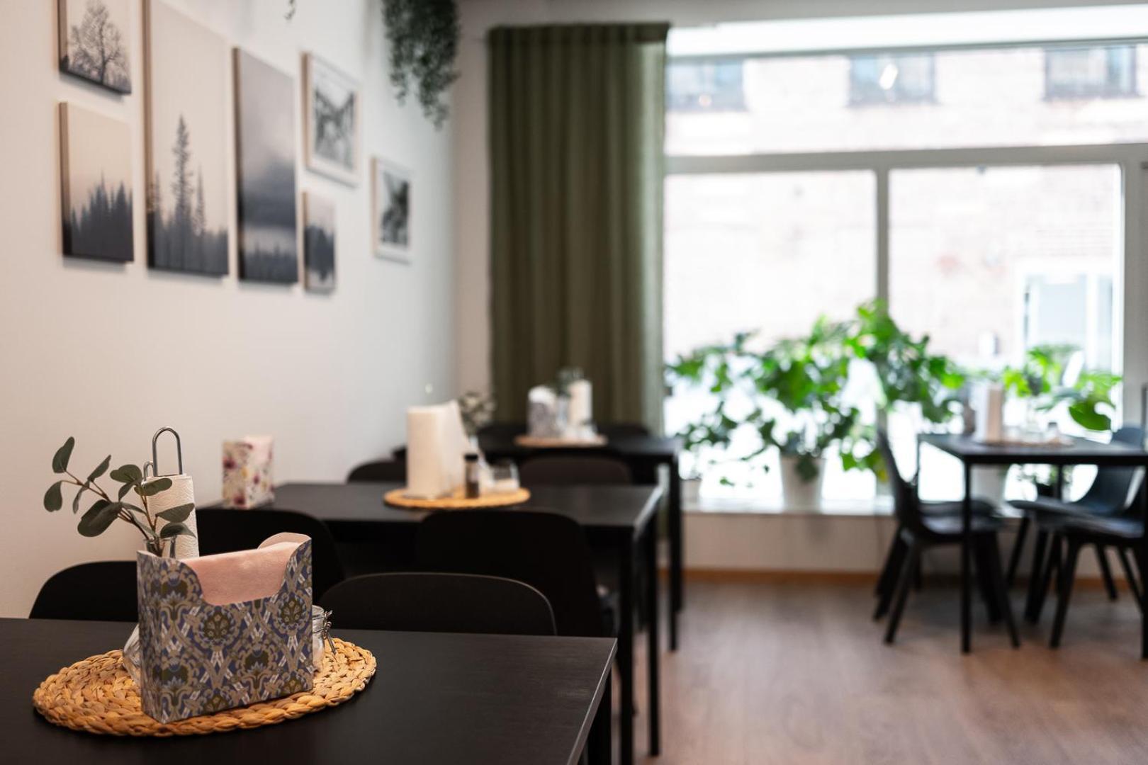 Ahlgrens Hotell Bed & Breakfast Євле Екстер'єр фото